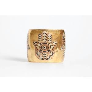 NEW AVENUE CHIC women's hamsa cuff in gold